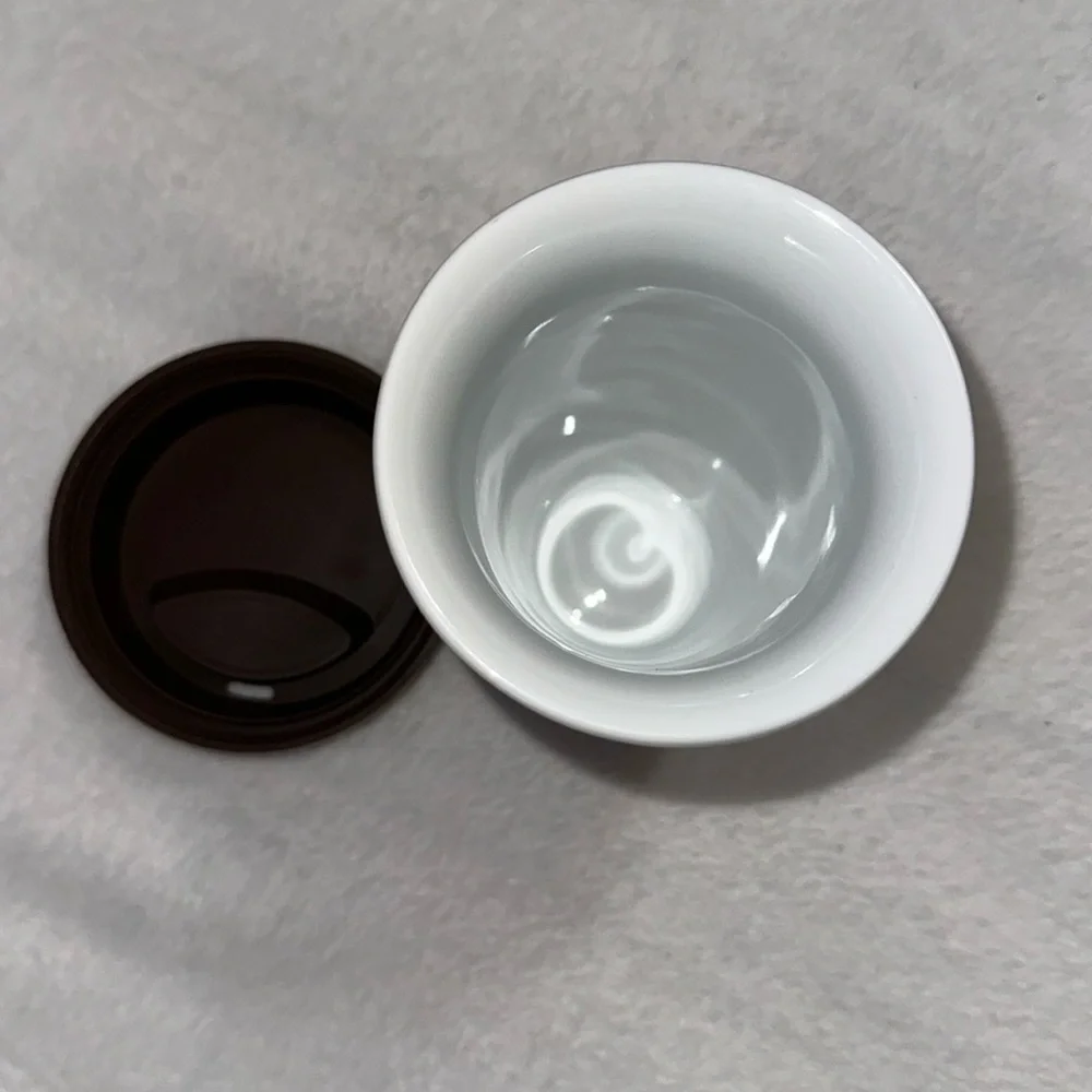HENRI BENDEL SHOPPING GIRL WITH SILICONE LID RARE